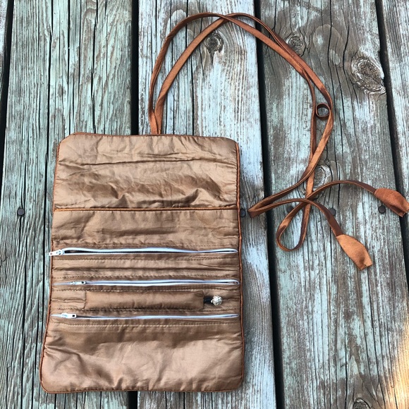 Makeup Bag 💄 - Picture 4 of 11